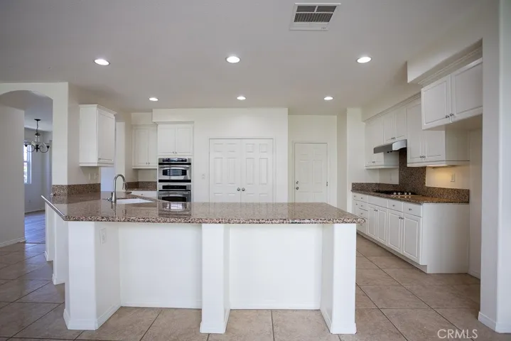 23857 Rio Rancho Way, Valencia, California 91354