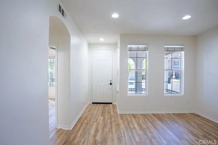 23857 Rio Rancho Way, Valencia, California 91354