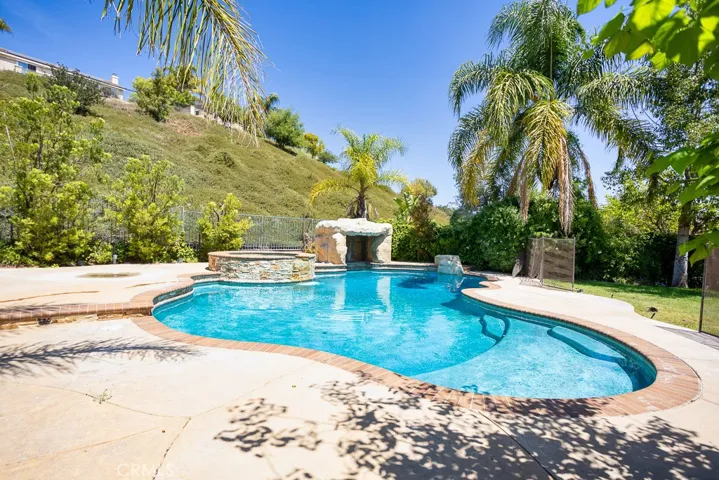 23857 Rio Rancho Way, Valencia, California 91354