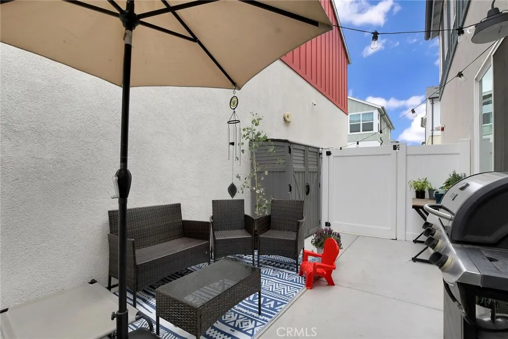 2446 E Encanto Paseo, Ontario, California 91762 home-pic-24