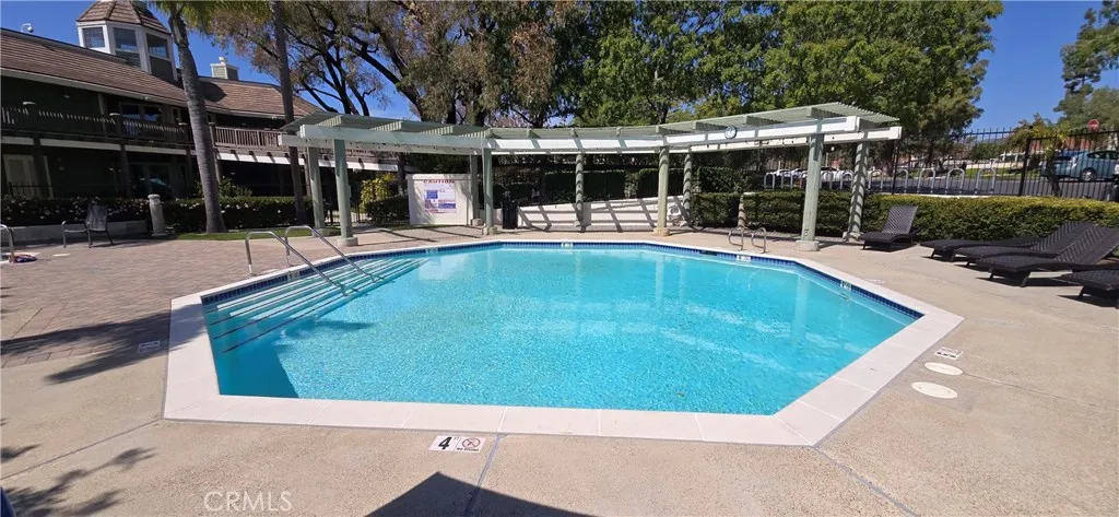  HOA Wading Pool