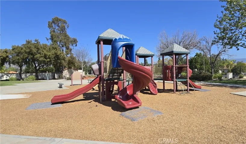 Nearby Shapell Park Jungle Gym