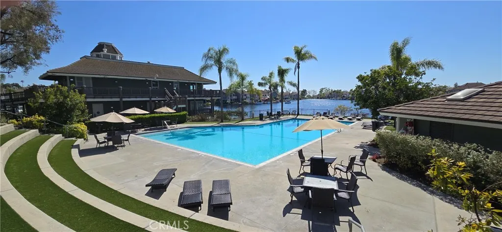 HOA Main Pool & Clubhouse
