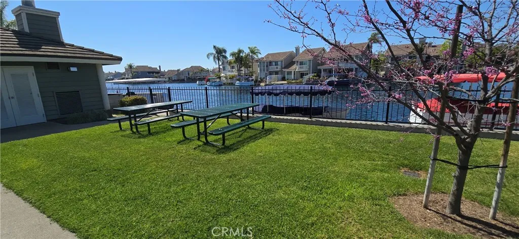  HOA Picnic Area