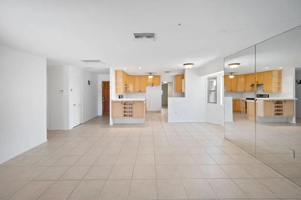 77125 Indiana Avenue, Palm Desert, California 92211 home-pic-4