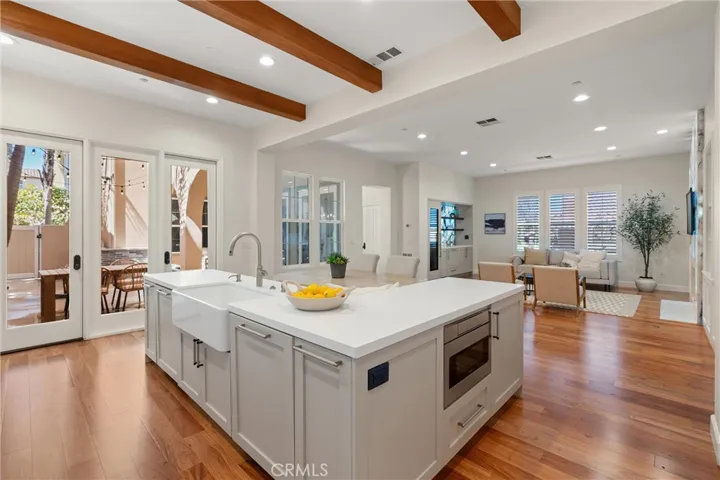 21247 Ronda Circle, Huntington Beach, California 92648