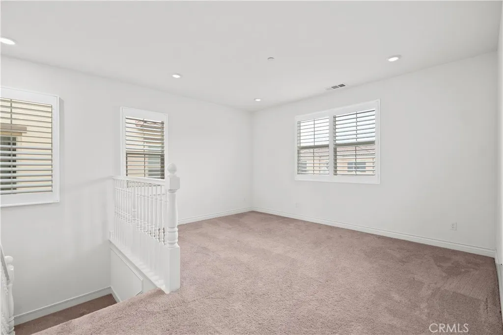 107 Frontier, Irvine, California 92620 home-pic-25