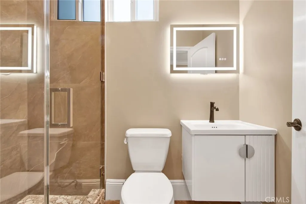 6554 Ethel Avenue, Valley Glen, California 91606 home-pic-50