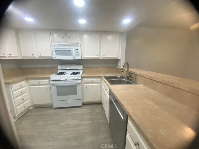 25651 Mont Pointe 9b, Lake Forest, California 92630