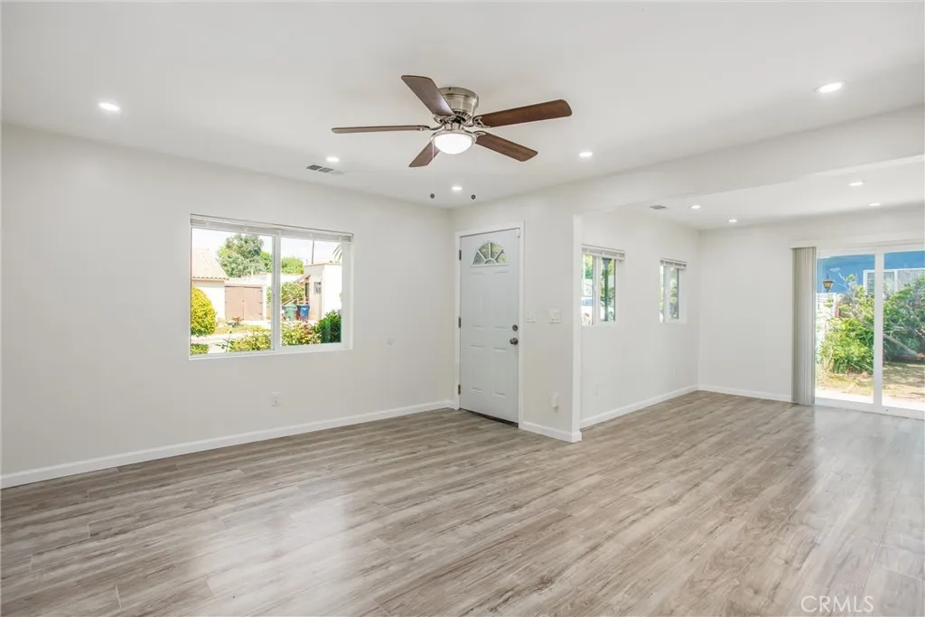 636 Harding Drive, Redlands, California 92373 home-pic-8