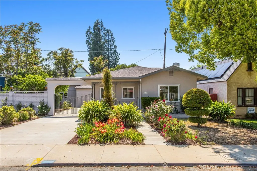 636 Harding Drive, Redlands, California 92373 home-pic-4