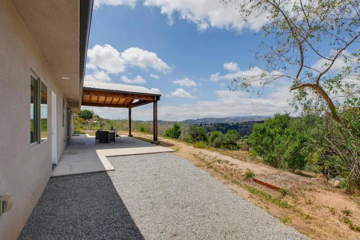 2918 Vista Del Rio, Fallbrook, California 92028