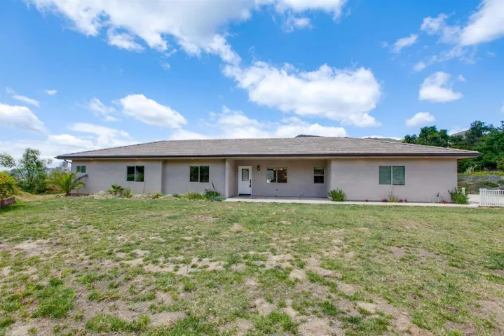 2918 Vista Del Rio, Fallbrook, California 92028