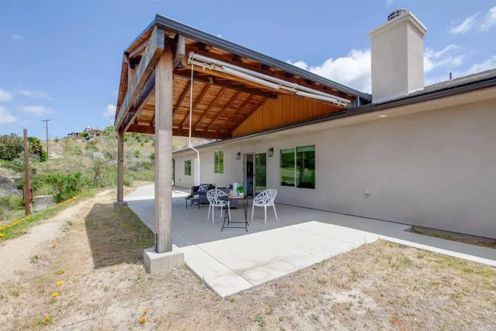 2918 Vista Del Rio, Fallbrook, California 92028