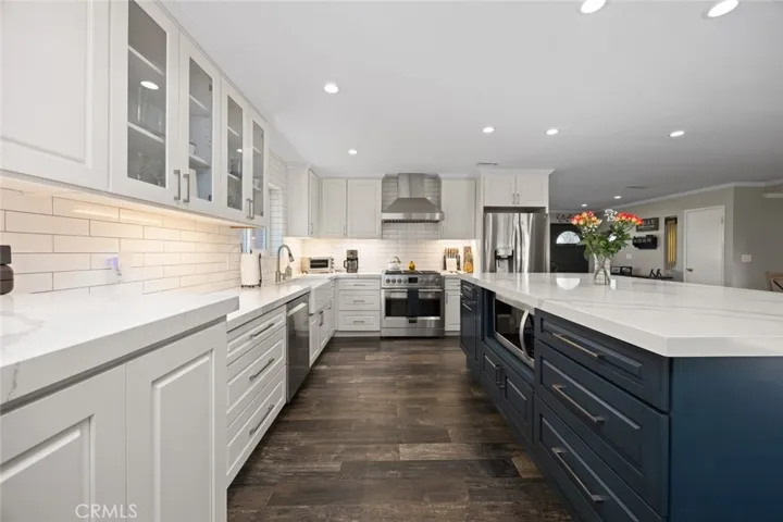 5681 Casa Loma Avenue, Yorba Linda, California 92886
