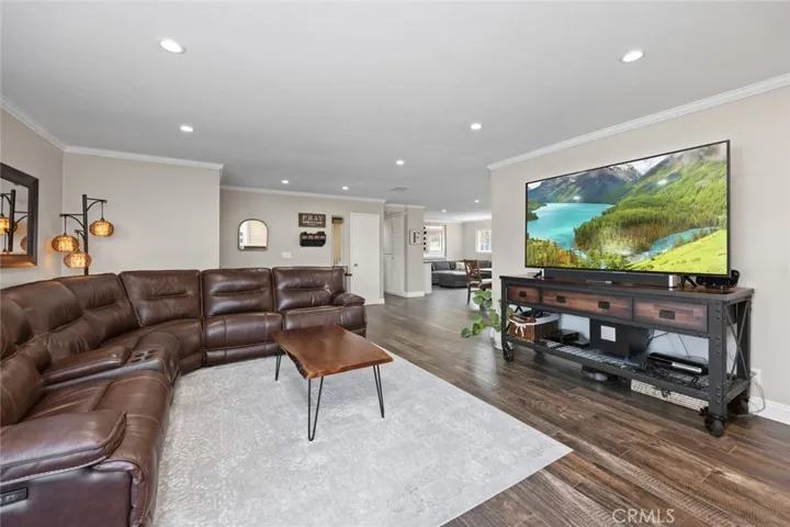 5681 Casa Loma Avenue, Yorba Linda, California 92886