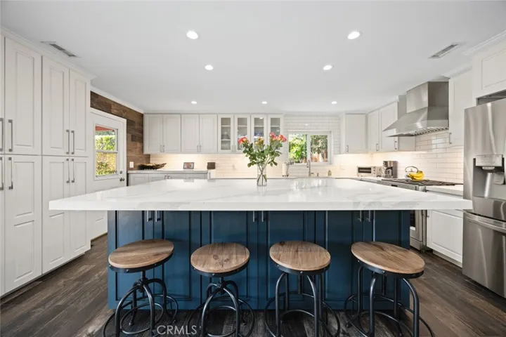 5681 Casa Loma Avenue, Yorba Linda, California 92886