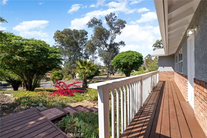 Deck outside of gen suite
