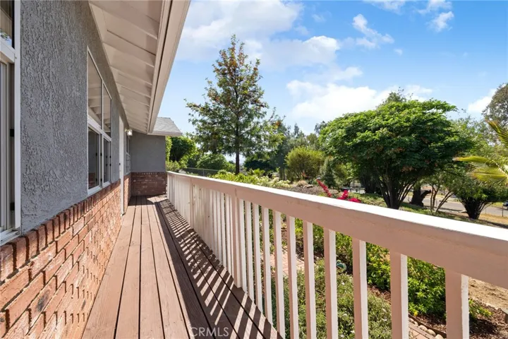 Deck outside of gen suite