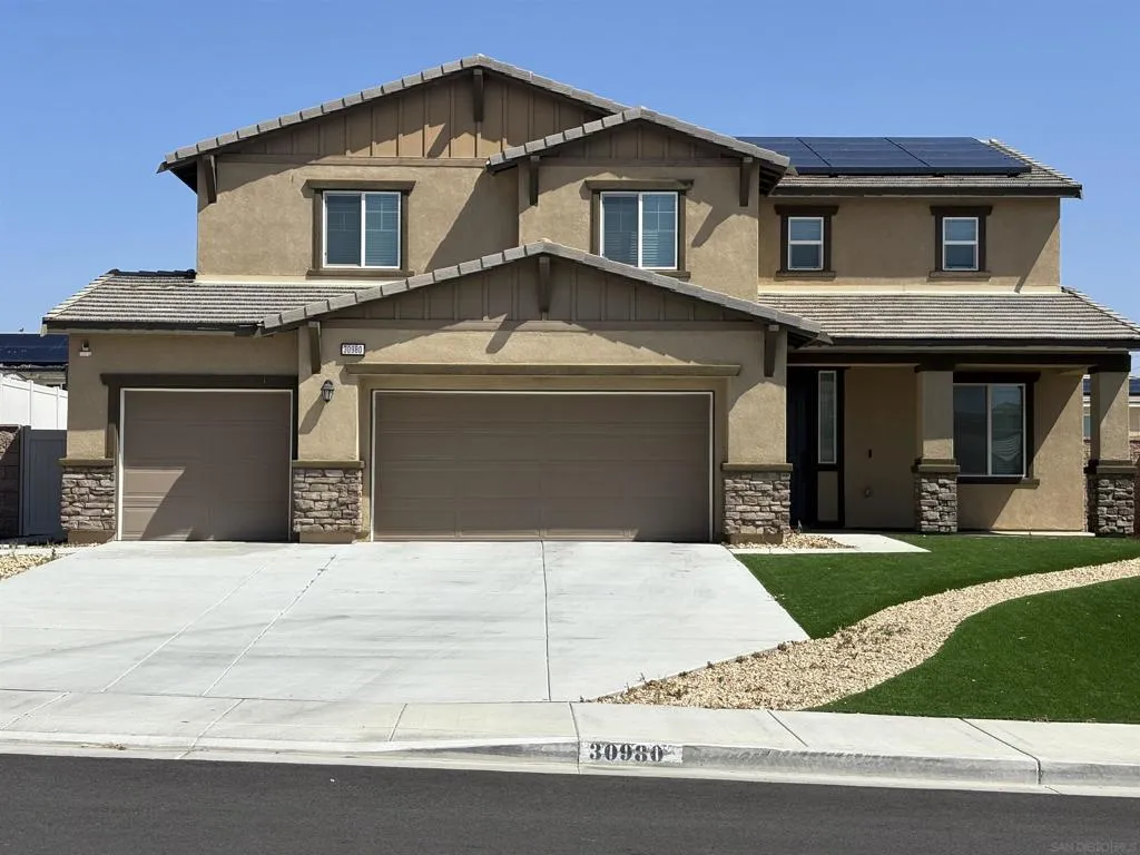 30980 Chuckwagon Court, Winchester, California 92596 home-pic-0