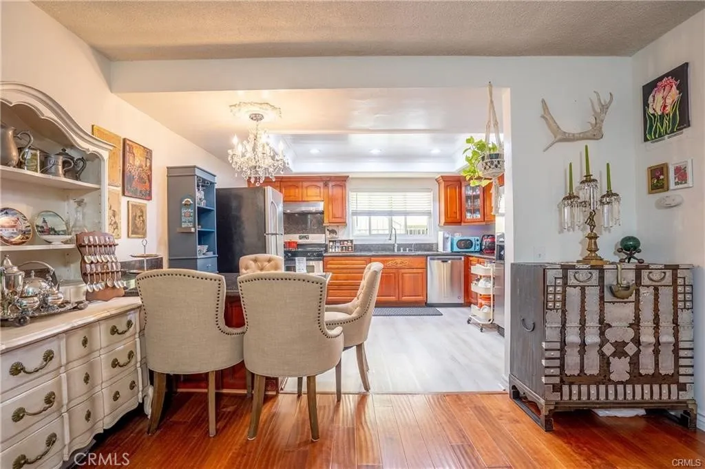 446 S St Andrews Place 2, Los Angeles, California 90020 home-pic-4