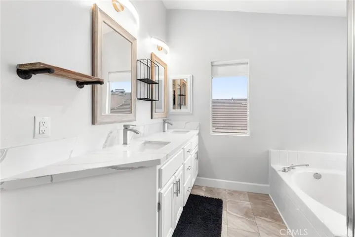 28582 Sand Island Way, Menifee, California 92584