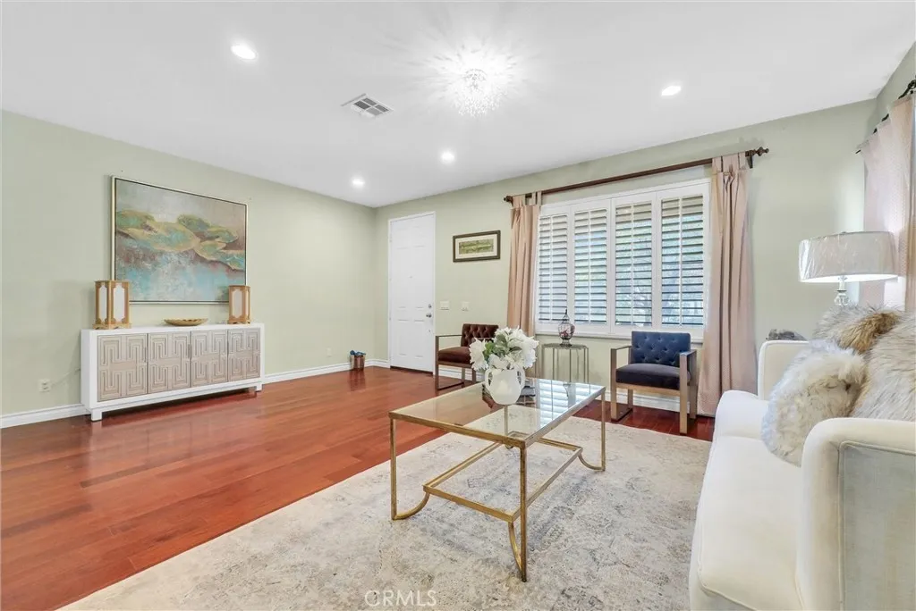 11913 Solitaire Court, Jurupa Valley, California 91752 home-pic-4