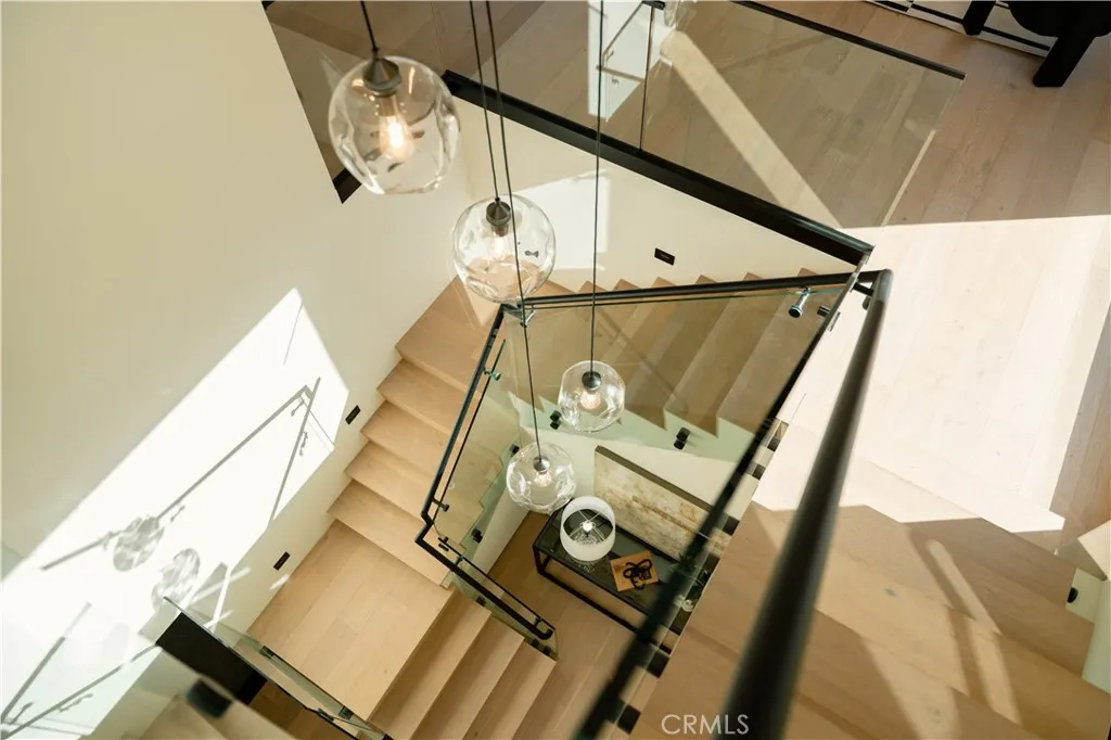 836 Waterloo Street, Los Angeles, California 90026 home-pic-1