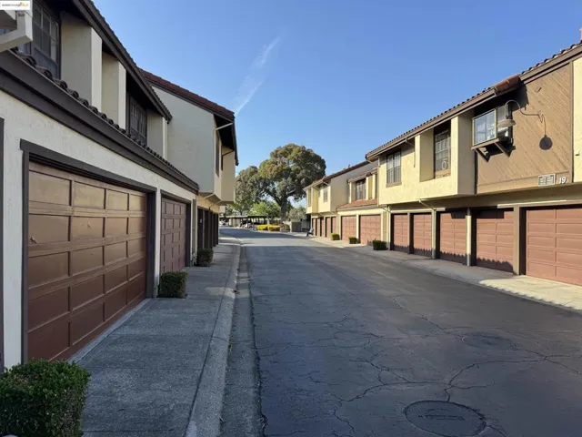 14415 Seagate Drive, San Leandro, California 94577-6405