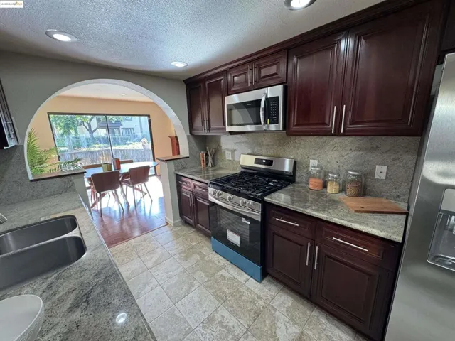 14415 Seagate Drive, San Leandro, California 94577-6405