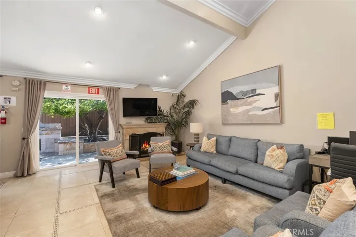 206 W Sierra Drive, Santa Ana, California 92707