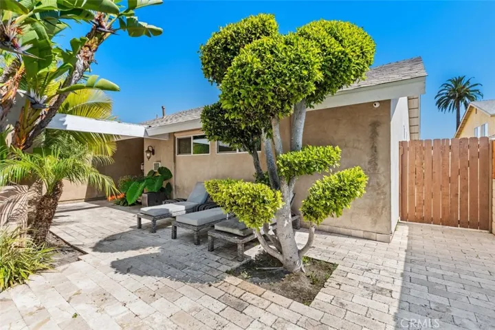 206 W Sierra Drive, Santa Ana, California 92707