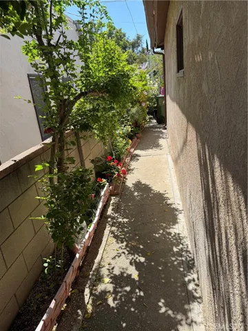 5081 Glen Iris Avenue, Los Angeles, California 90041