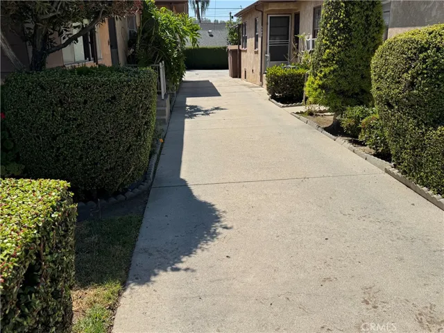 5081 Glen Iris Avenue, Los Angeles, California 90041