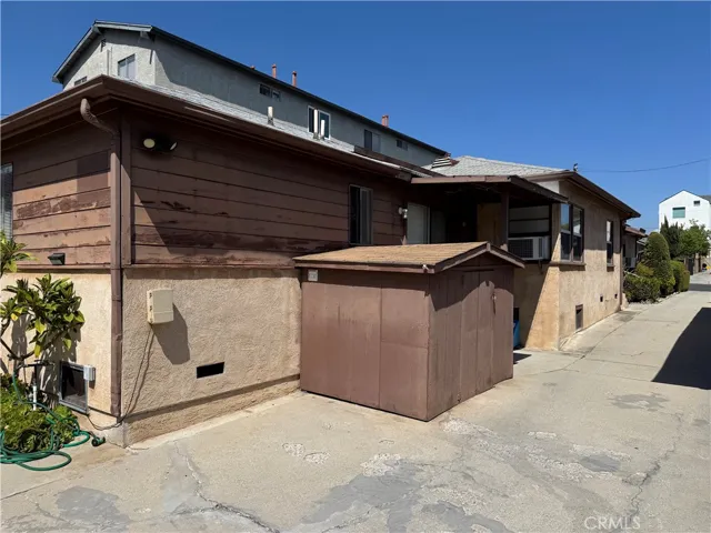5081 Glen Iris Avenue, Los Angeles, California 90041