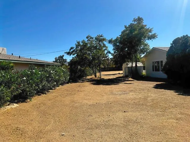 56561 Cassia Drive, Yucca Valley, California 92284 home-pic-33