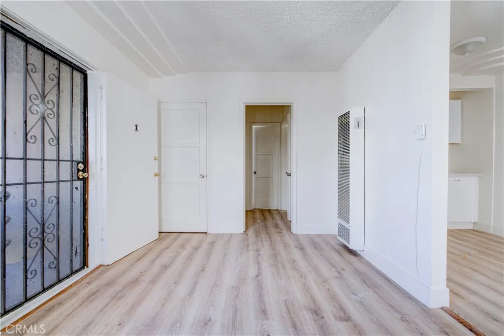 1144 W 57th Street, Los Angeles, California 90037 home-pic-8