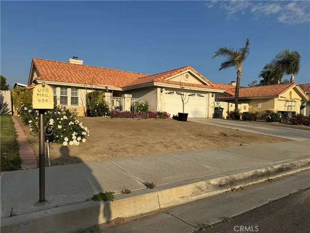 938 Gloria Drive, Hemet, California 92545