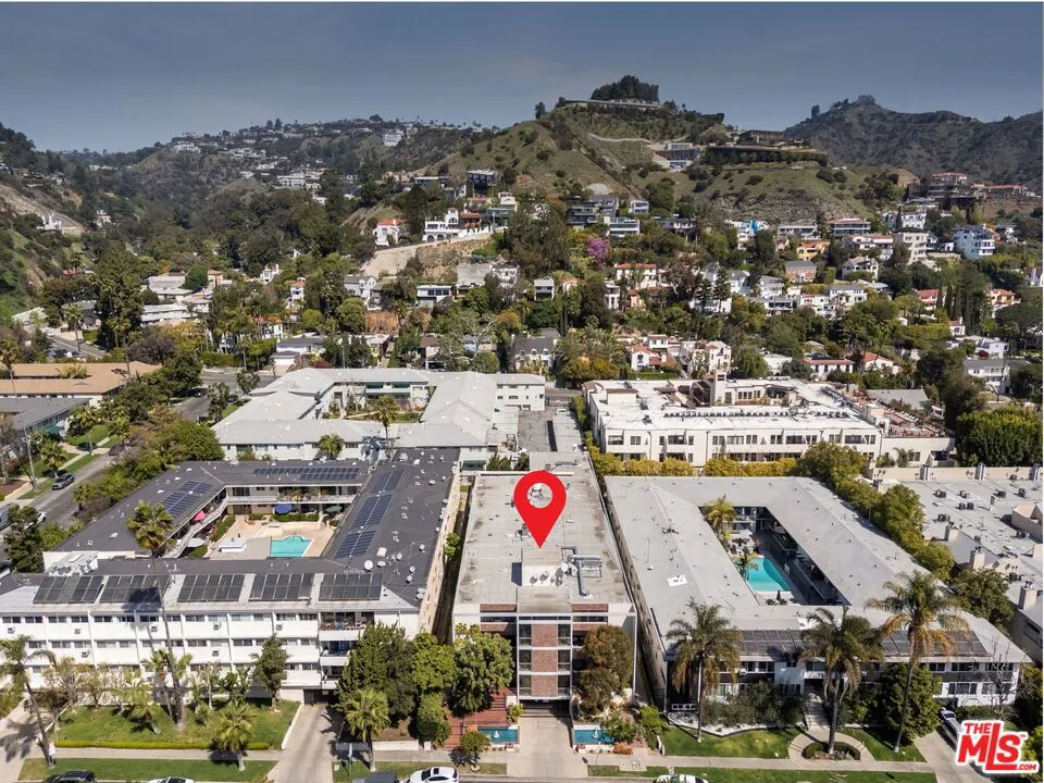 7949 Selma Avenue 18, Los Angeles, California 90046 home-pic-27