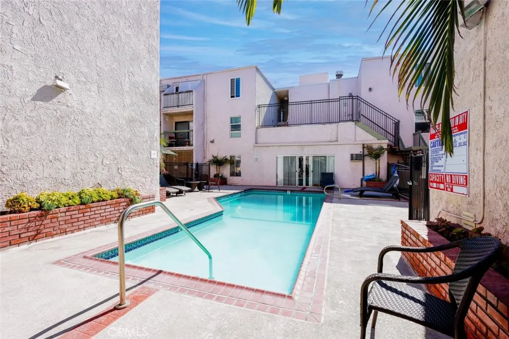 409 Burchett Street 311, Glendale, California 91203 home-pic-13