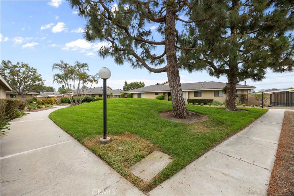 12137 Stonegate Lane, Garden Grove, California 92845 home-pic-11