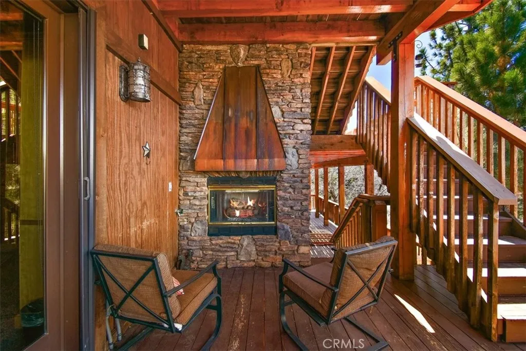 43653 Colusa Drive, Big Bear Lake, California 92315 home-pic-43