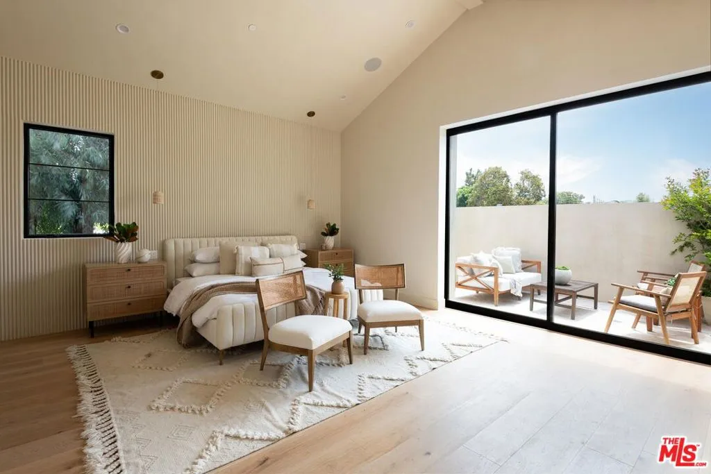 11746 La Maida Street, Valley Village, California 91607 home-pic-27