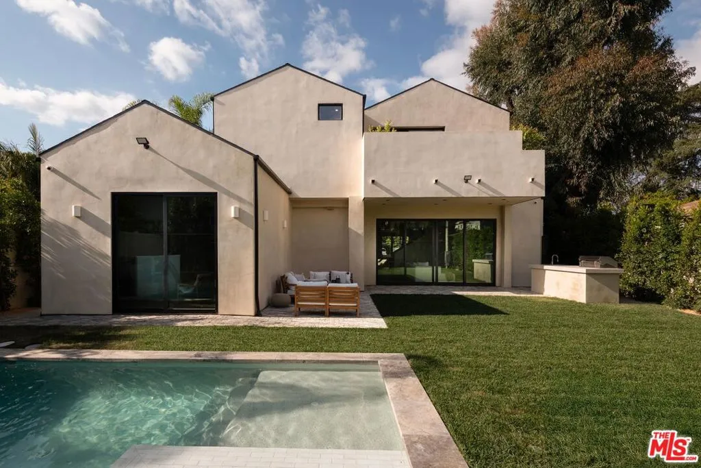 11746 La Maida Street, Valley Village, California 91607 home-pic-50