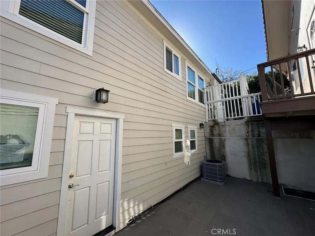 3907 Fredonia Drive, Los Angeles, California 90068 home-pic-7