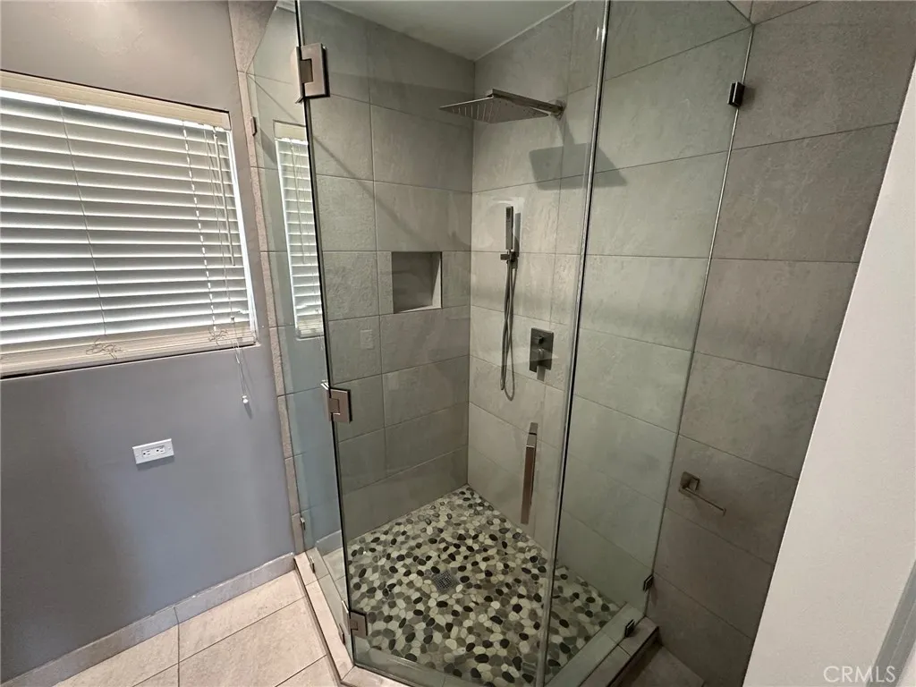 3907 Fredonia Drive, Los Angeles, California 90068 home-pic-40