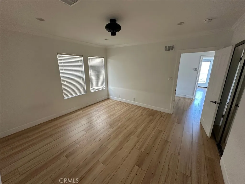 3907 Fredonia Drive, Los Angeles, California 90068 home-pic-42
