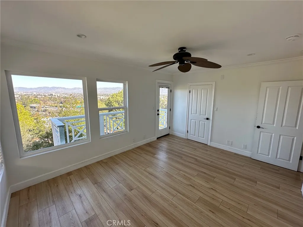 3907 Fredonia Drive, Los Angeles, California 90068 home-pic-33