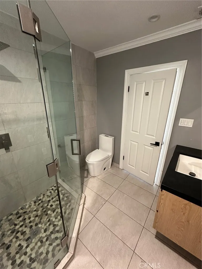 3907 Fredonia Drive, Los Angeles, California 90068 home-pic-38