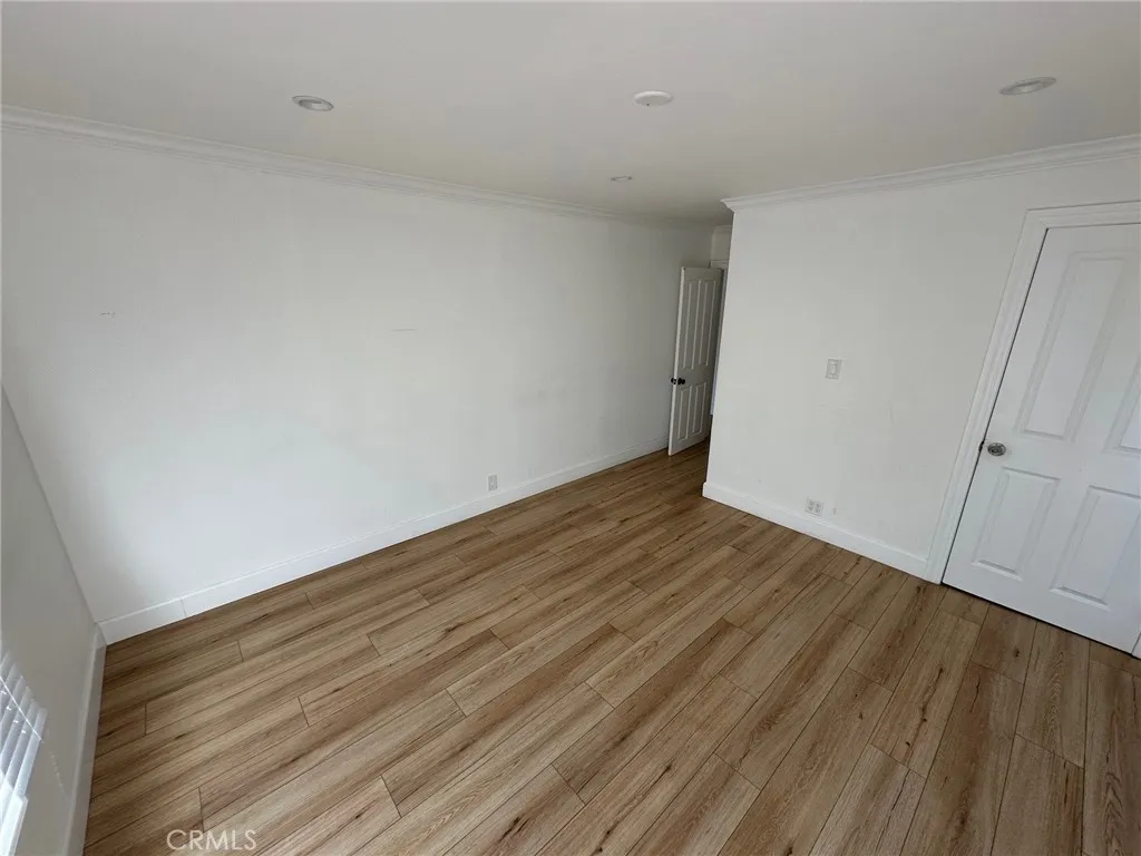 3907 Fredonia Drive, Los Angeles, California 90068 home-pic-11